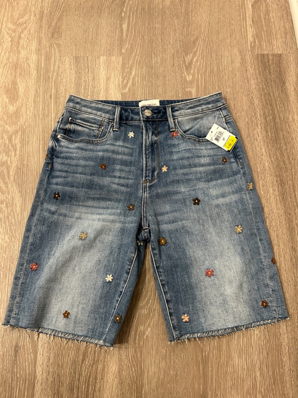 DRIFTWOOD - Embroidered Floral Print Bermuda Jean Shorts